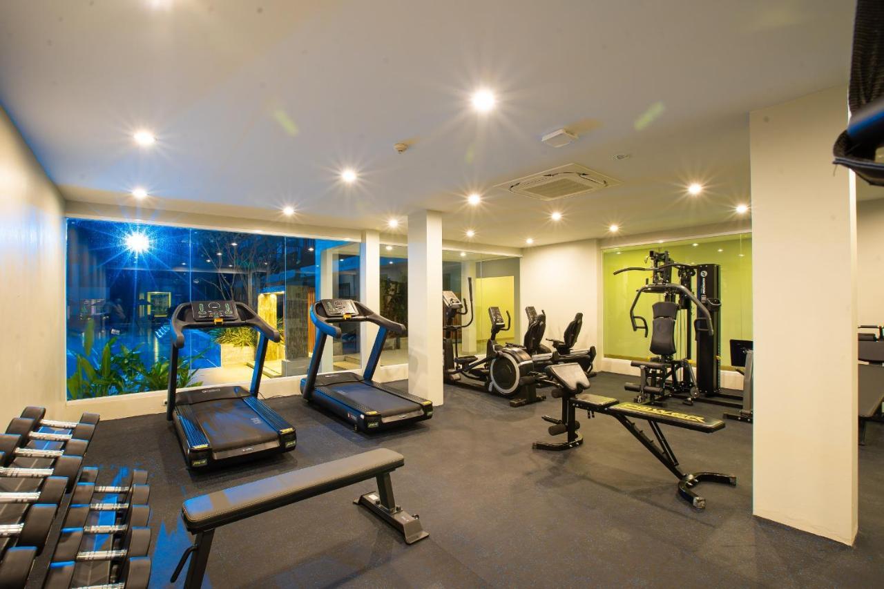 Seabed Grand Hotel Phuket - Sha Extra Plus Dış mekan fotoğraf A gym in a condominium