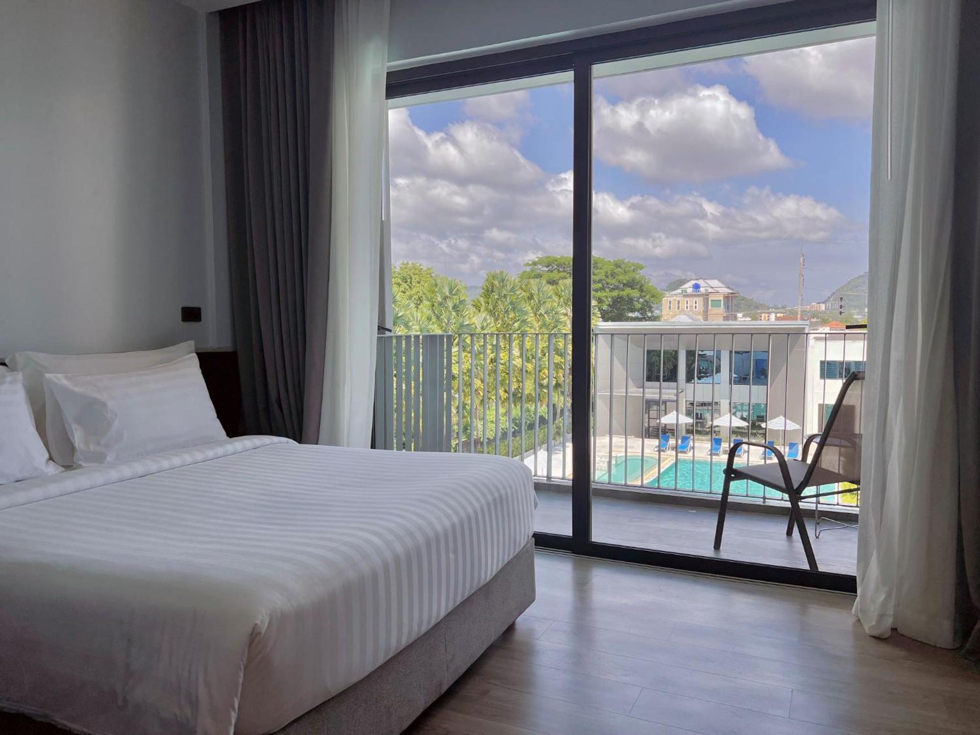 Seabed Grand Hotel Phuket - Sha Extra Plus Dış mekan fotoğraf Deluxe Pool View