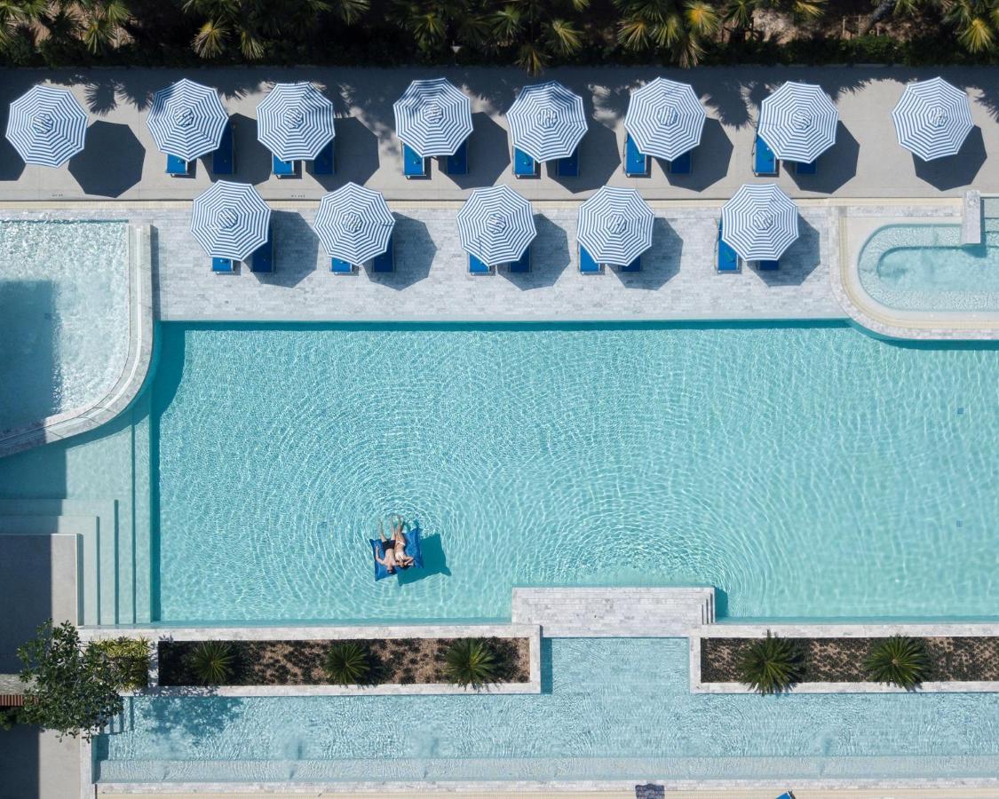 Seabed Grand Hotel Phuket - Sha Extra Plus Dış mekan fotoğraf Aerial view of the pool at the Hotel
